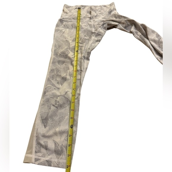 Lululemon Train Times 7/8 Pant *25" Jasmine White Multi / White Size 4 - Picture 13 of 14